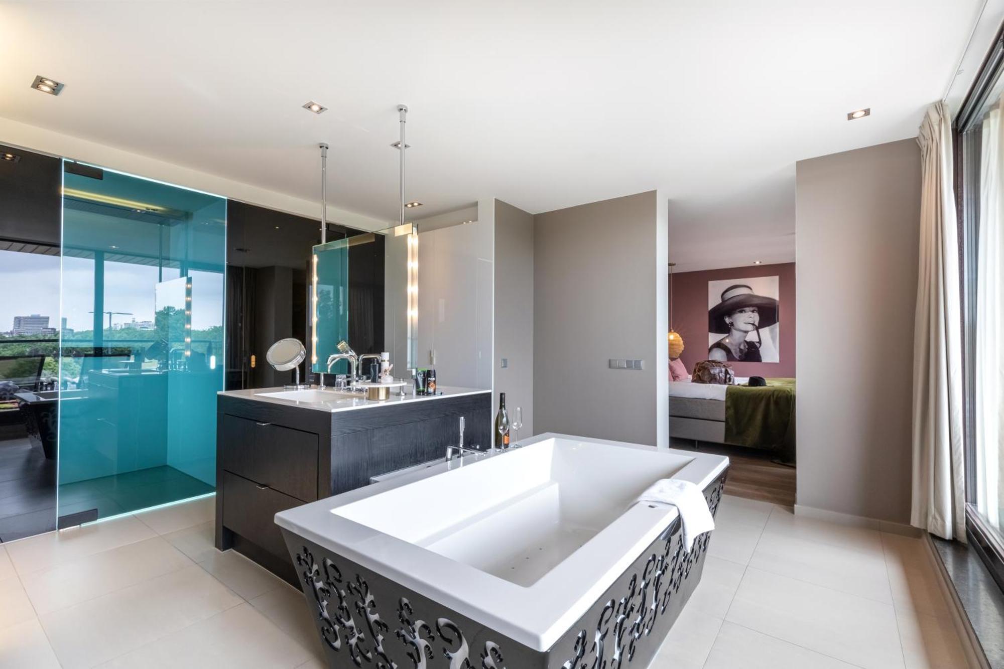 Der Valk Hotel 4*